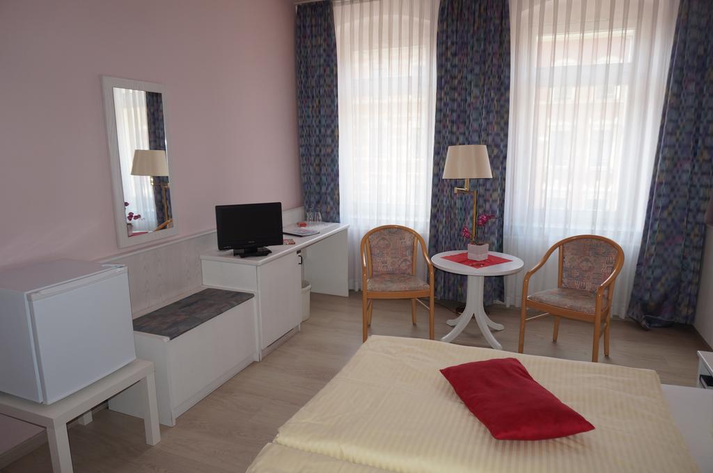 Hotel Elisenhof Chemnitz Exteriör bild
